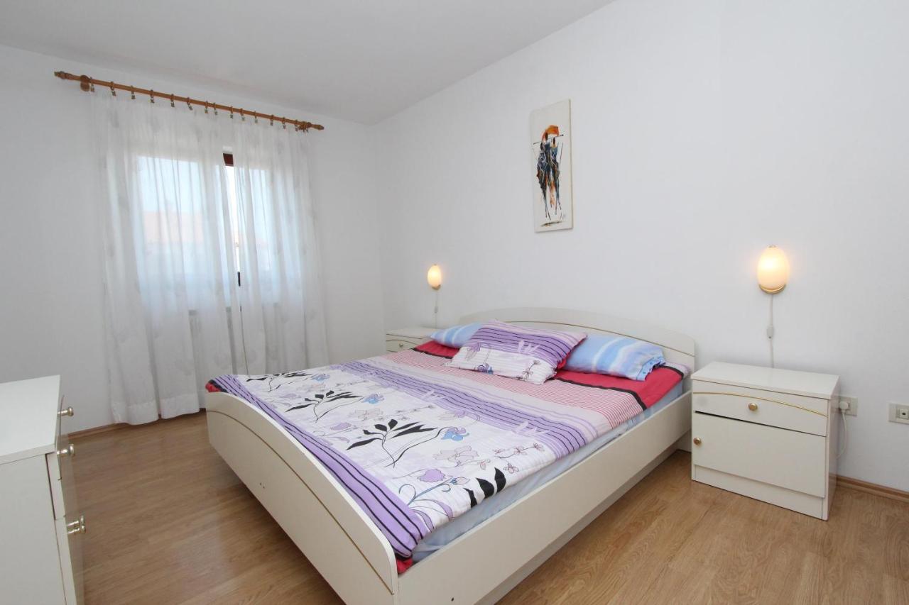 Apartments Denise 罗维尼 外观 照片
