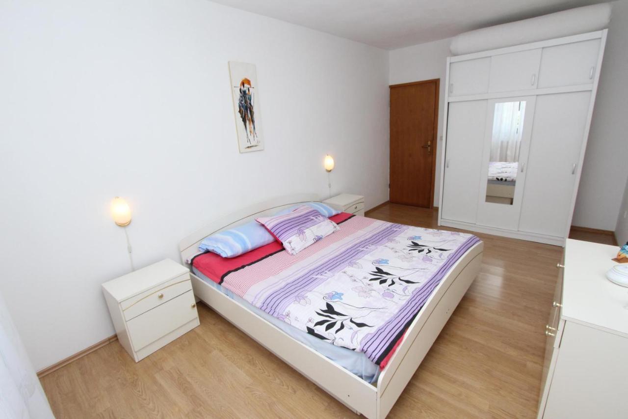 Apartments Denise 罗维尼 外观 照片